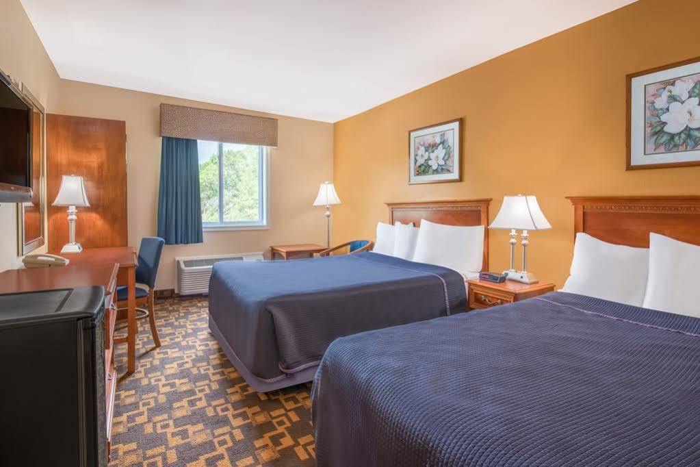Howard Johnson By Wyndham Hershey Exterior foto